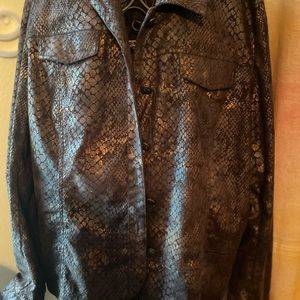 XL Jean jacket. soft but holds its shape no animal products